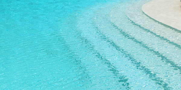 Rehabilitación / Reformas de Casas Lantejuela · Instalación de Piscinas