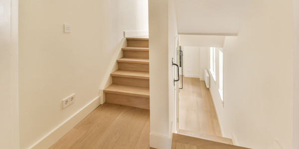 Rehabilitación / Reformas de Casas Lantejuela · Reformas de Escaleras y Pasillos